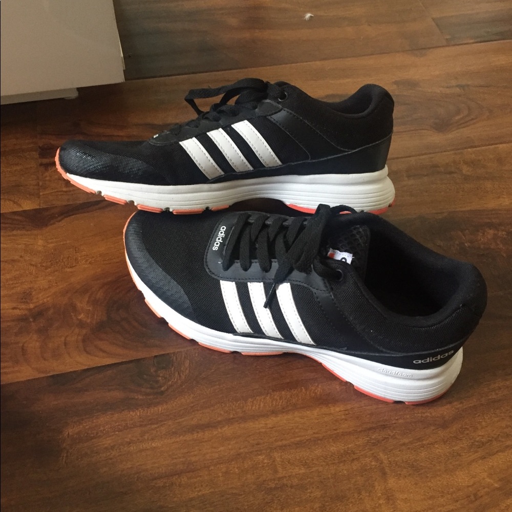 Womens Adidas Neo Cloudfoam Sneakers 8.5